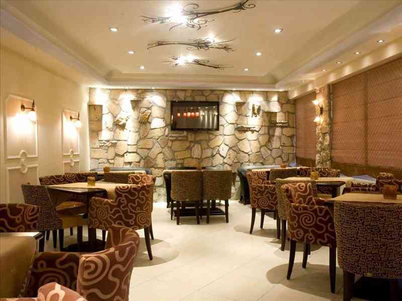 9 Queens Hotel, о. Евия