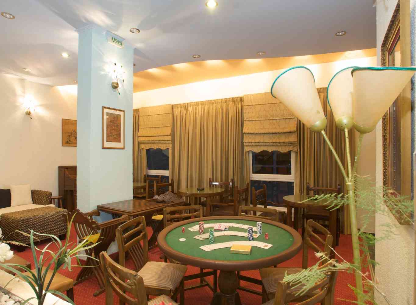 Alexandros Hotel