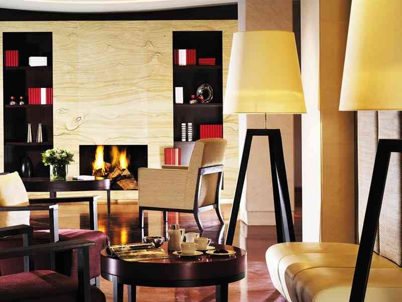 Amphitryon Hotel, Арголида