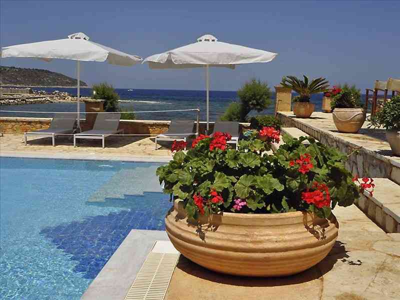 Artina Nuovo & Spa Hotel Apartments, Месения