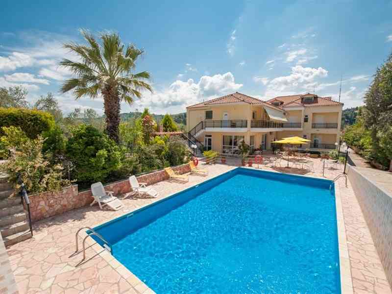 Athena Krestena, Илия