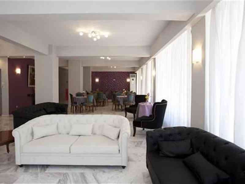 Byzantio Hotel, Месения