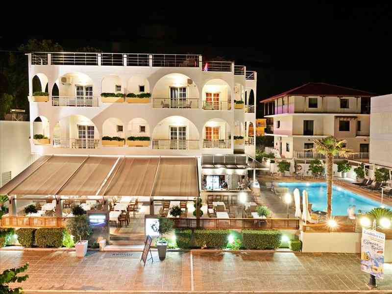 Kronos Hotel 