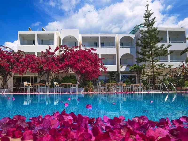 Kyparissia Beach Hotel, Месения