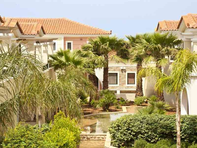 Messina Resort Hotel , Месения