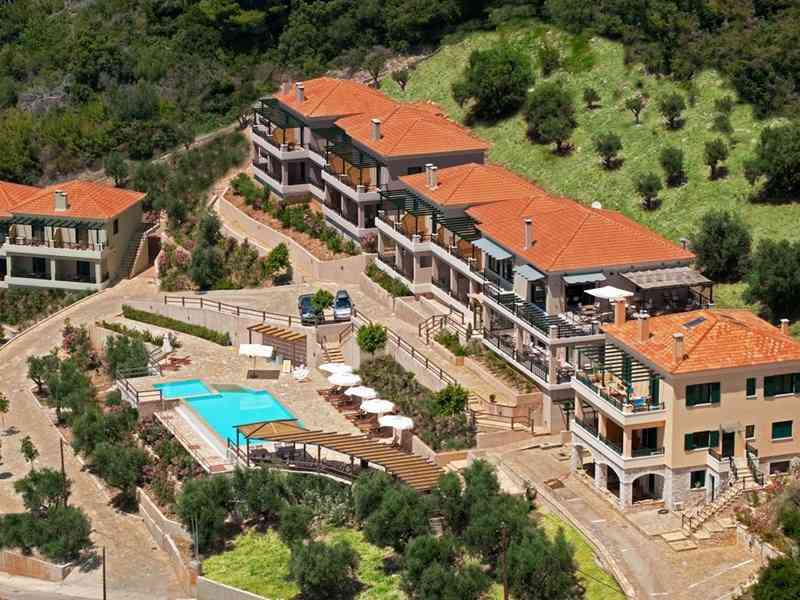 Natura Club Hotel, Месения