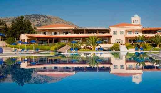 Pilot Beach Resort & Spa Hotel, Ханя