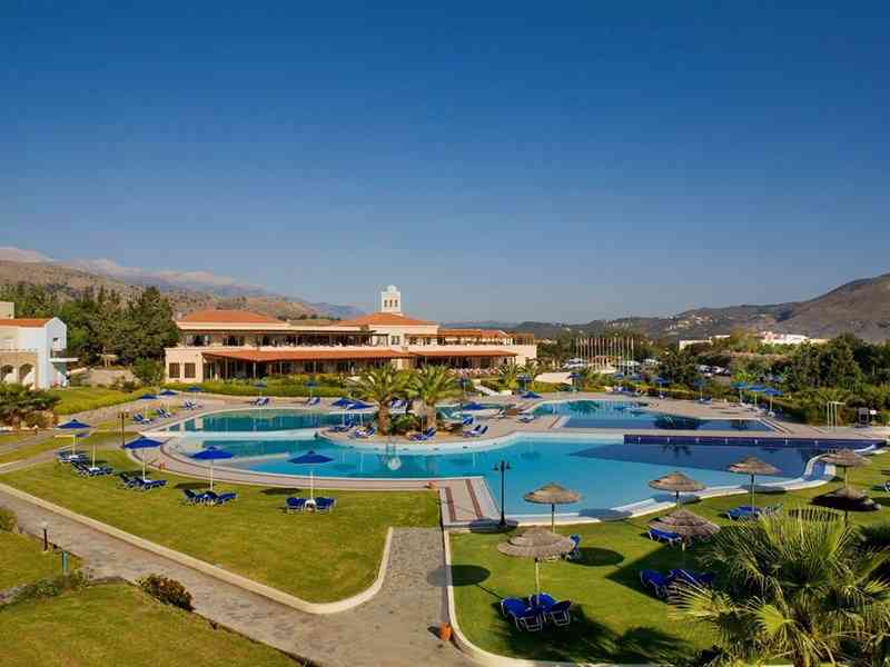 Pilot Beach Resort & Spa Hotel, Ханя