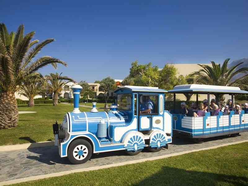 Pilot Beach Resort & Spa Hotel, Ханя