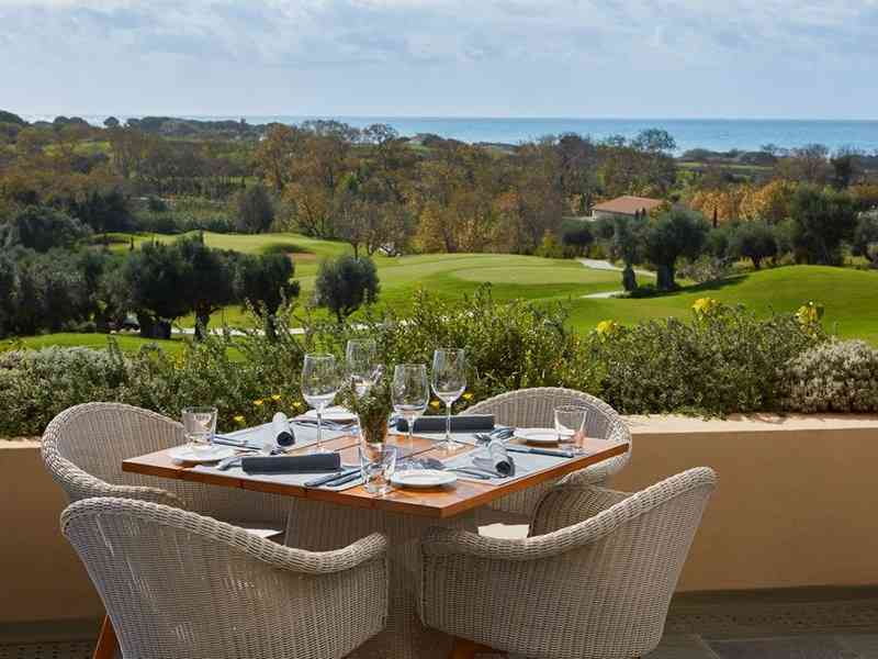 The Romanos, A luxury Collection Resort, Месения