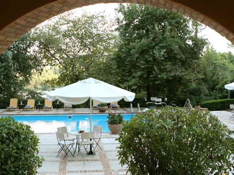 Antonios Hotel, Илия