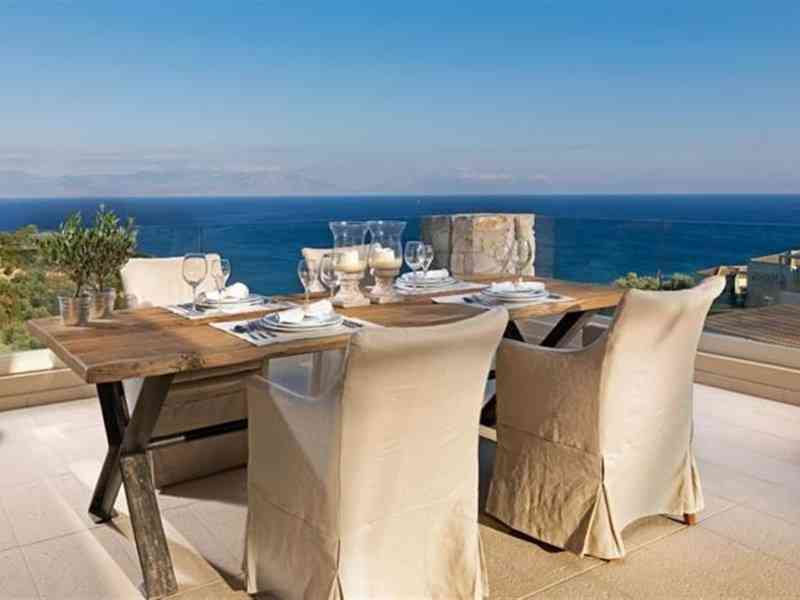 Camvillia Resort, Месения