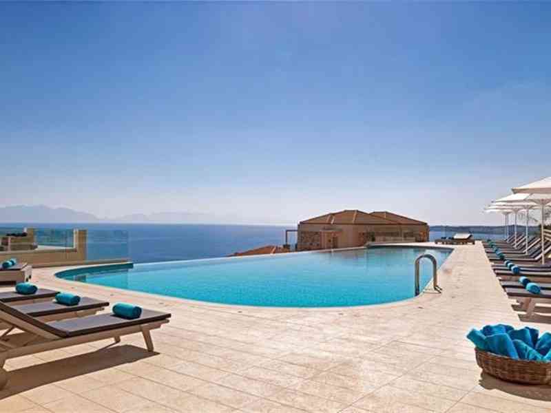 Camvillia Resort, Месения