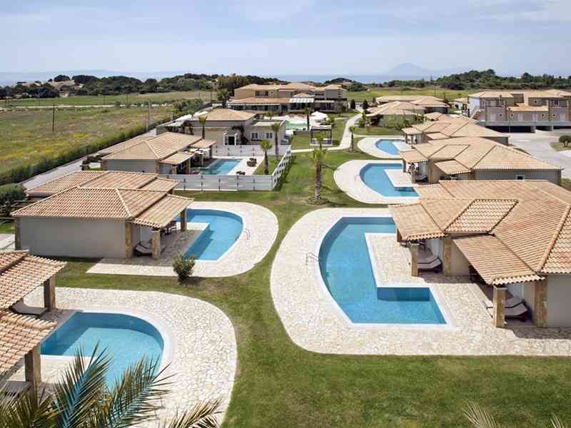 Olympia Golden Beach Resort & Spa, Илия