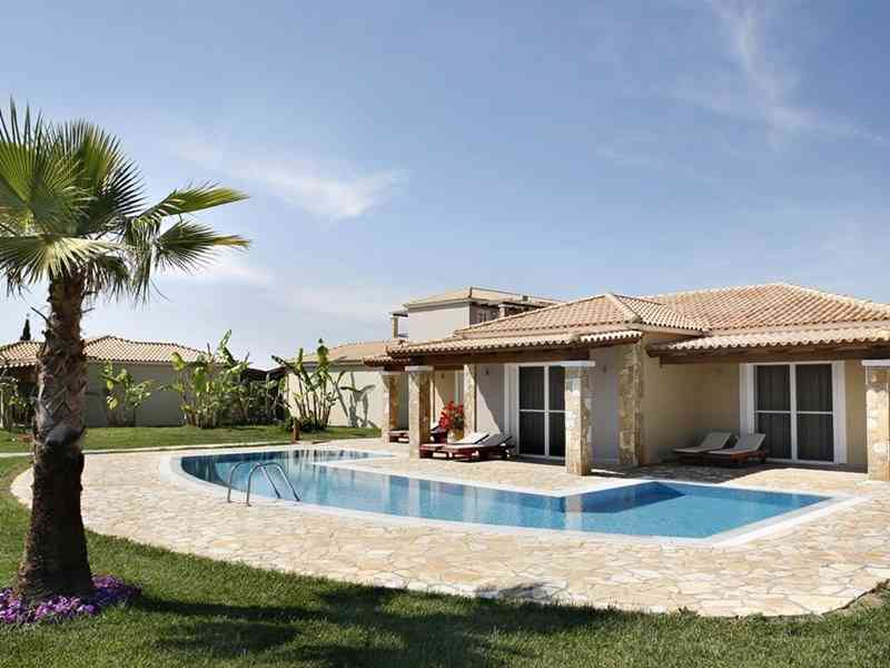 Olympia Golden Beach Resort & Spa, Илия