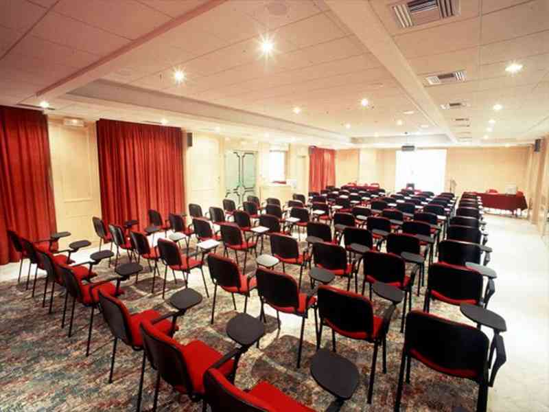 Park Hotel Volos, Волос