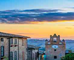 Екскурзия в ИТАЛИЯ - Скритите съкровища на РИМИНИ и МАРКЕ - със самолет и обслужване на български език!