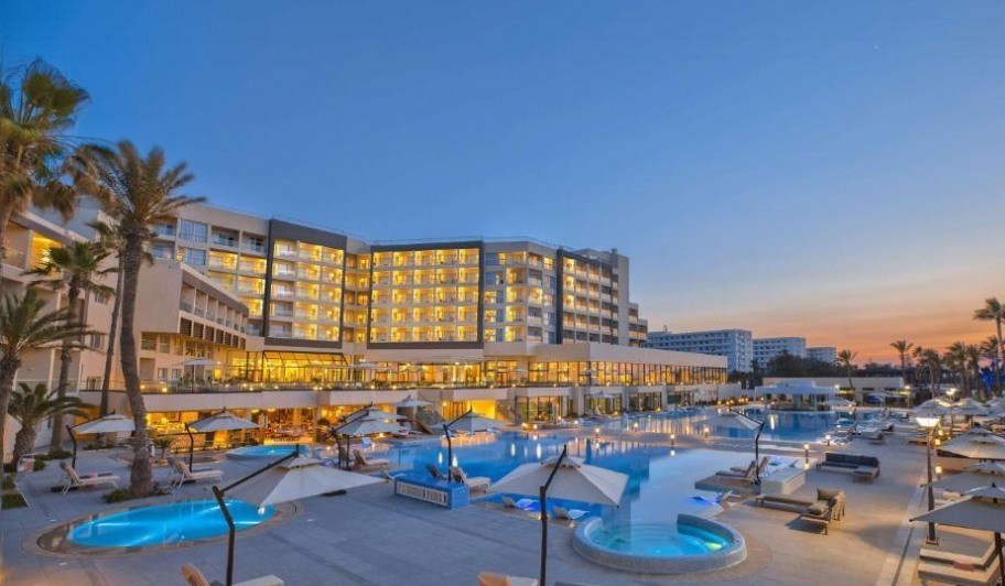 7 нощувки за двама възрастни в Монастир-Сканес, Тунис в HILTON SKANES MONASTIR BEACH RESORT 5*