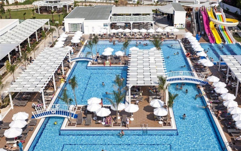7 нощувки за двама възрастни в Кемер, Турция в KARMIR RESORT & SPA 5 *