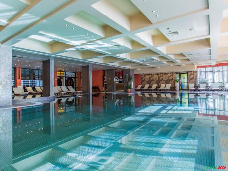 Барсело Роял Бийч, Слънчев бряг 37