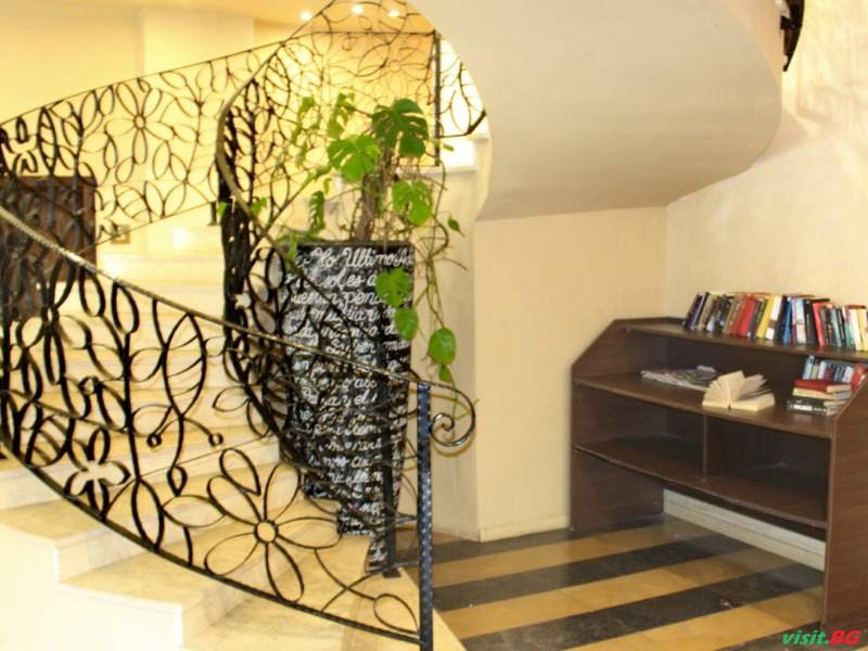 Барсело Роял Бийч, Слънчев бряг 11