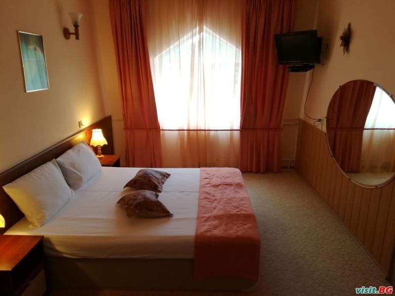 Хотел Галант, София 3