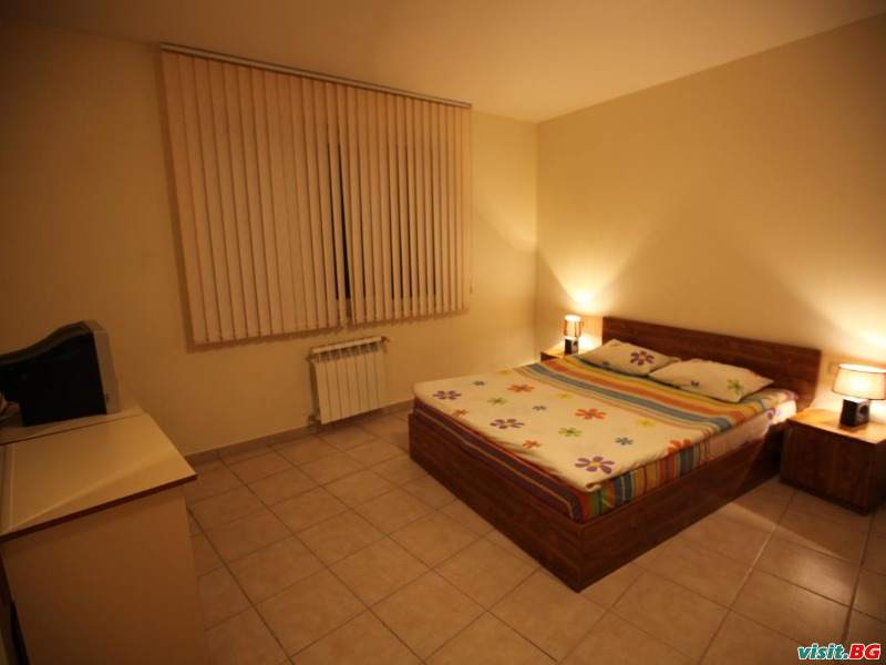 Хотел Роял Плаза, Боровец 9