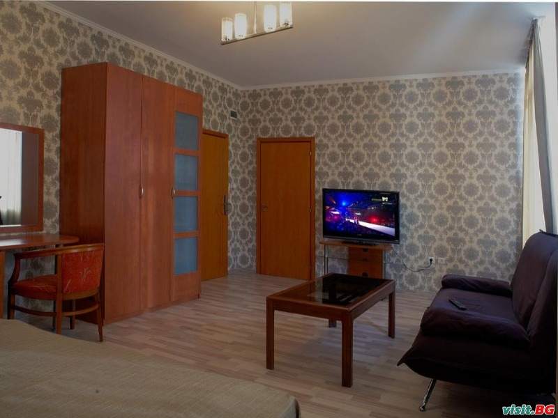 Хотел Максим, София 6