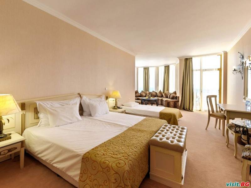 Империал палас, Слънчев бряг 35