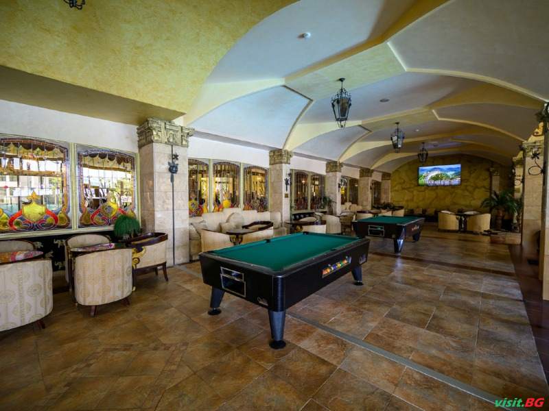 Империал палас, Слънчев бряг 20