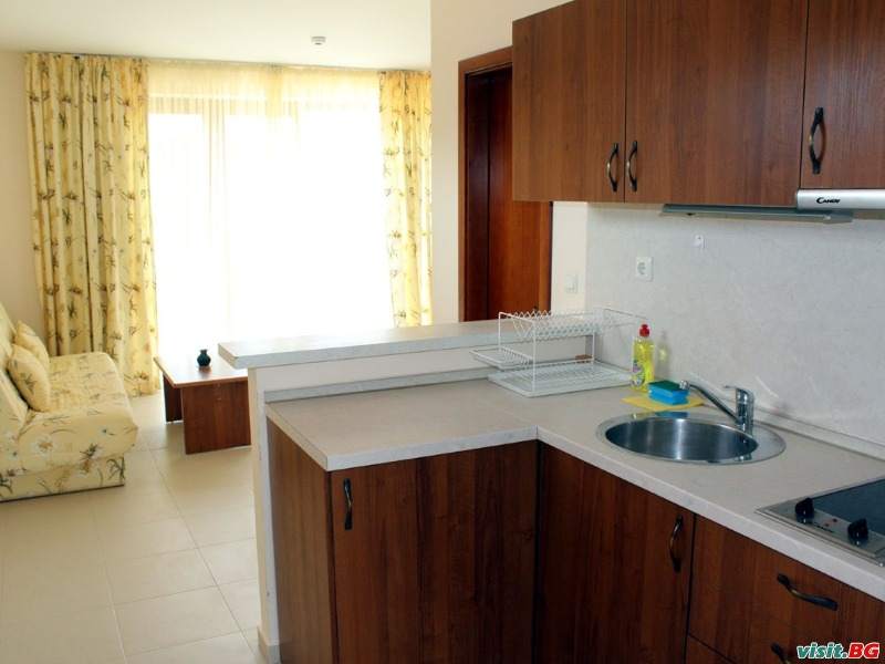 Хотел Морско конче, Лозенец 11