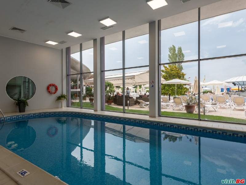 Хотел Нептун Бийч, Слънчев бряг 47