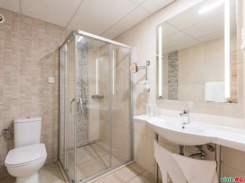 Хотел Нептун Бийч, Слънчев бряг 19