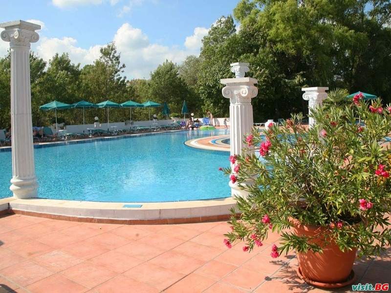 Хотел Белвил, Дюни 23