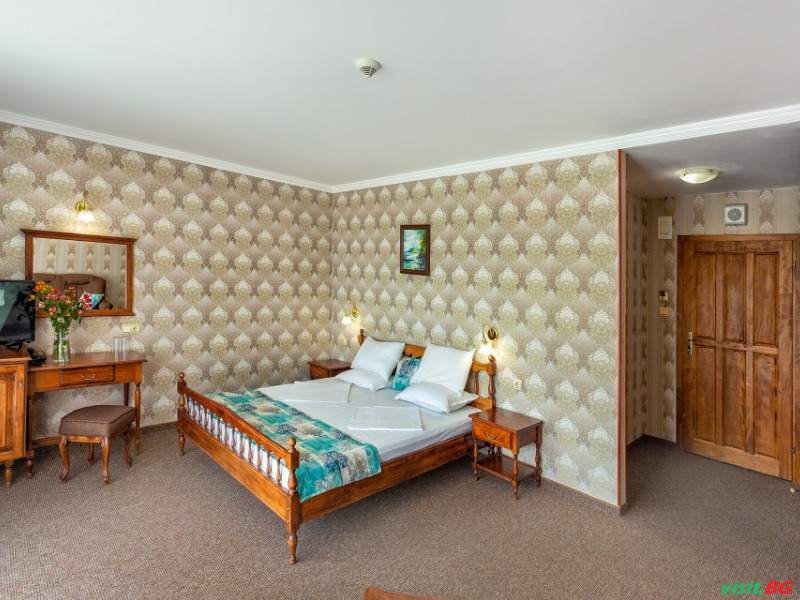 Хотел Меркурий, Слънчев бряг 32