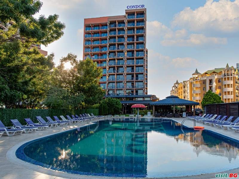 Изгодни цени близо до плажа за лято 2023, All Inclusive Light до 15.06 в МПМ Хотел Кондор