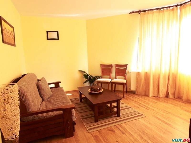 Семеен хотел Етерно, Цигов Чарк 16