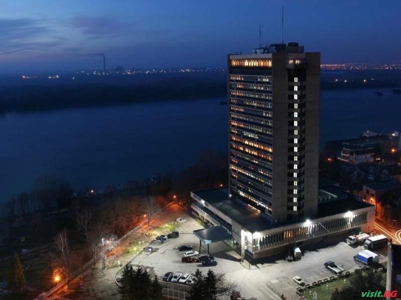 Гранд Хотел Рига, Русе 1