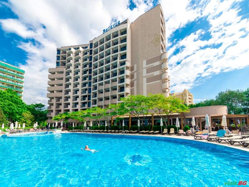 Сентидо Белвю Бийч, Слънчев бряг