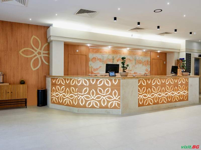 Сентидо Белвю Бийч, Слънчев бряг