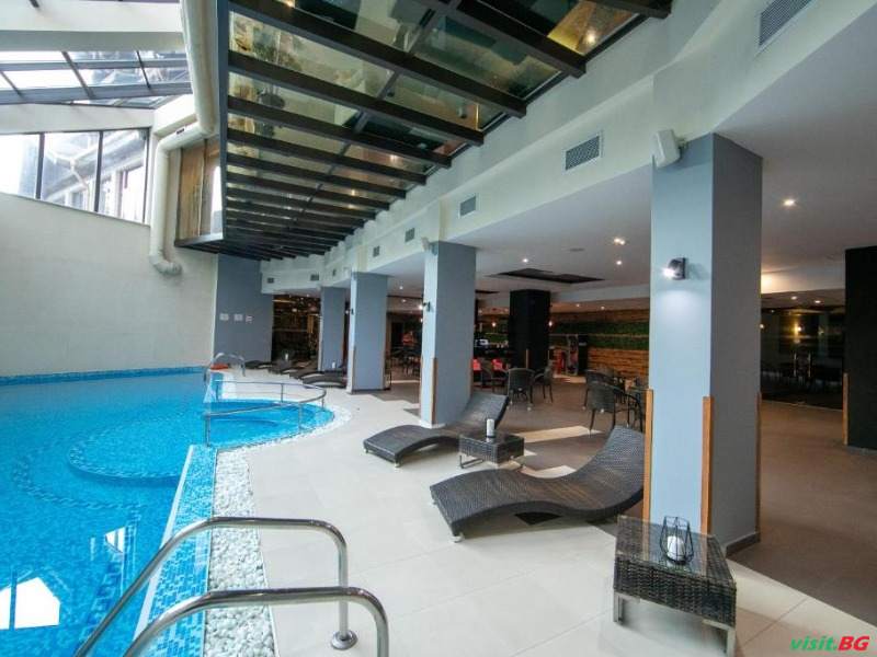 Хотел Айсберг, Боровец 8