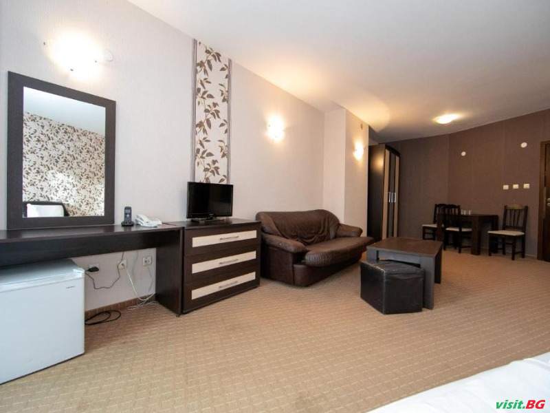 Хотел Айсберг, Боровец 15