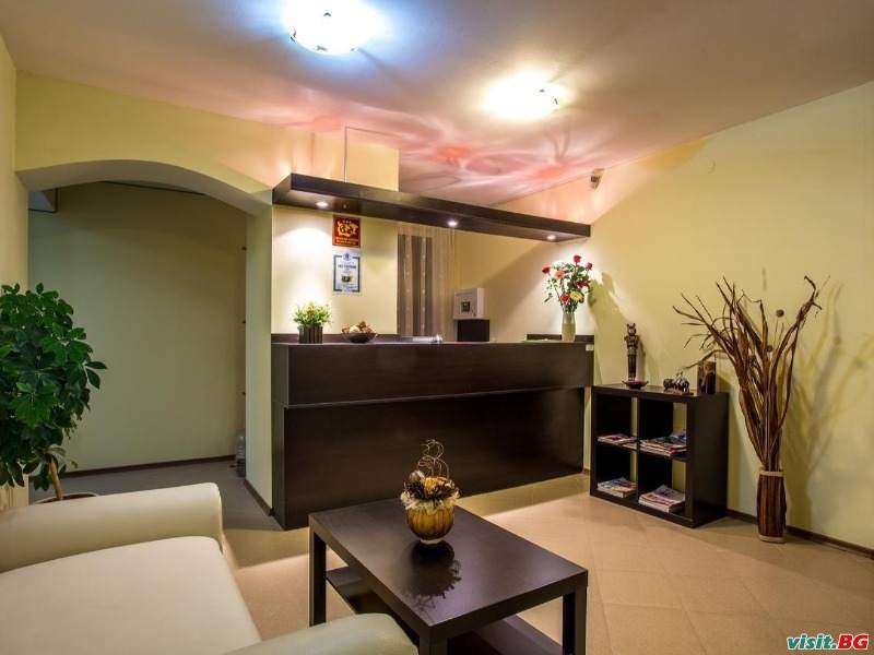 Хотел Свети Константин, Кърджали