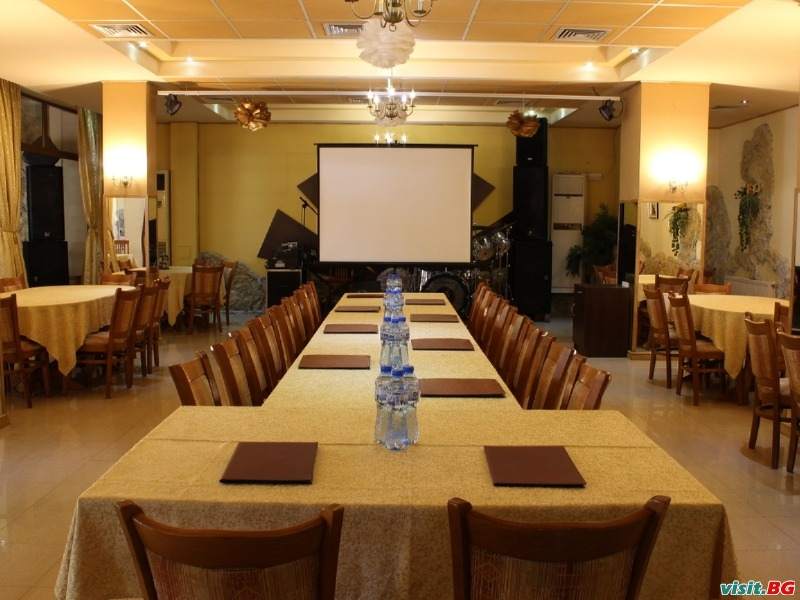 Хотел Еница, Тетевен 7