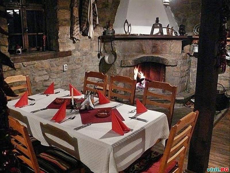 Капитановата къща, с.Боженци 8