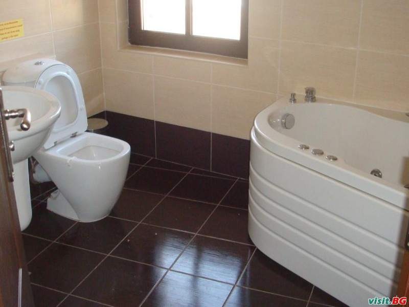 Хотел Сватовете, Априлци 14