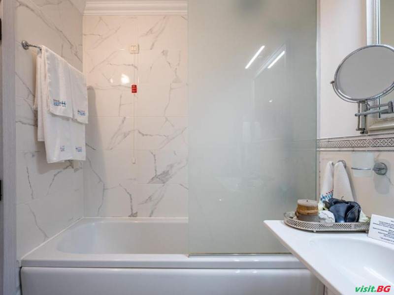 СПА хотел Хисар, Хисаря 37