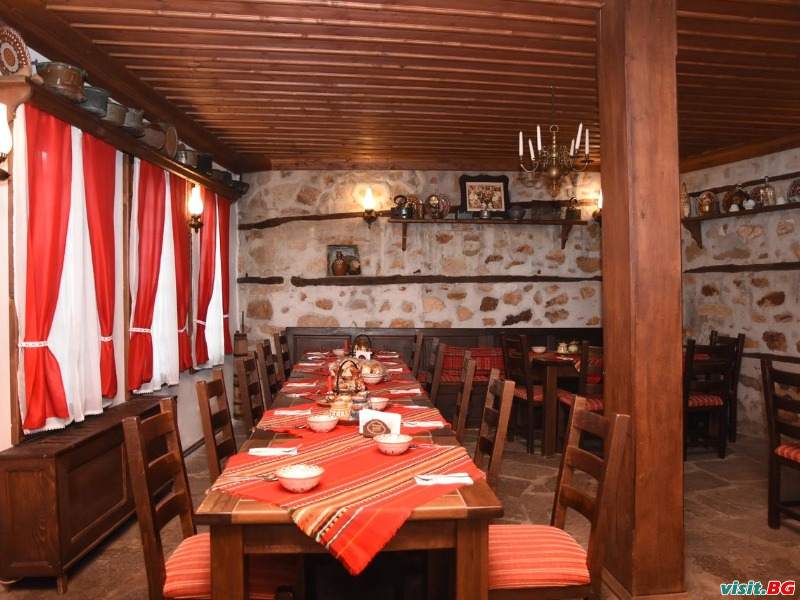 Джуджева къща, Панагюрище 7