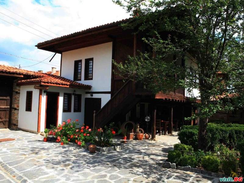 Джуджева къща, Панагюрище 11