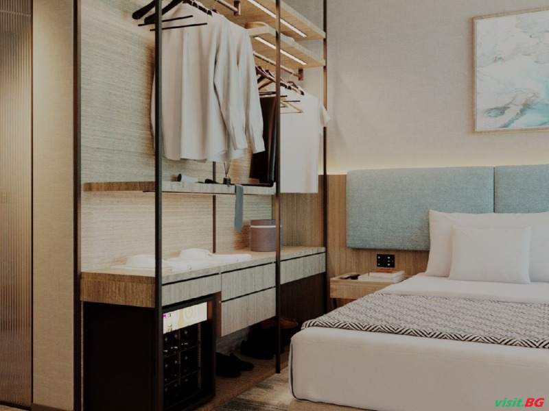 НОВО Реновиран хотел близо до морския бряг